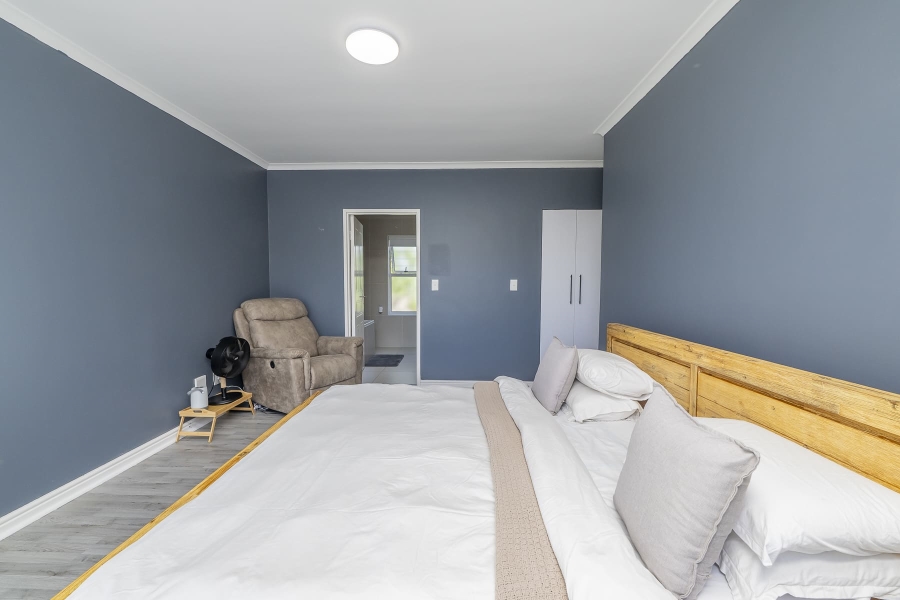 4 Bedroom Property for Sale in Pinehurst Western Cape